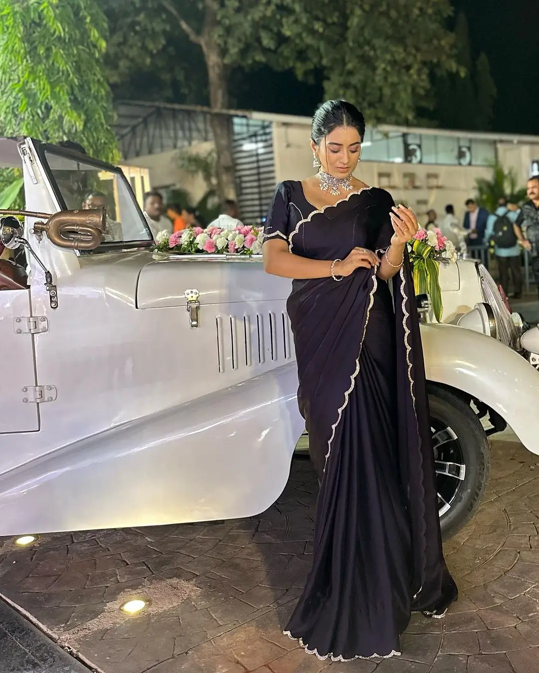 Rashi Singh in South Indian Traditional Black Saree